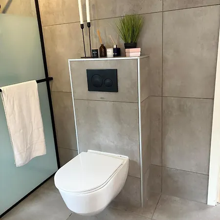 Entire With Pool And Garden * Alesund