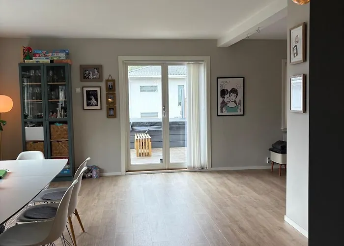 Entire With Pool And Garden Villa Ålesund