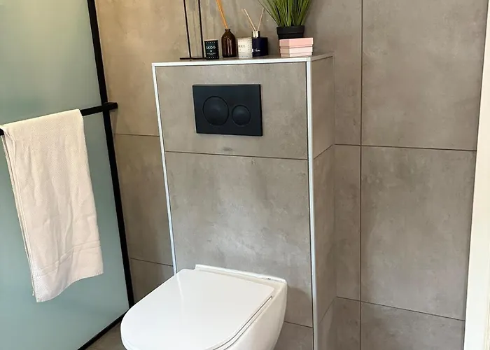 Entire With Pool And Garden * Ålesund